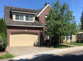 6711 SW Amber Ln, Portland, OR 97225