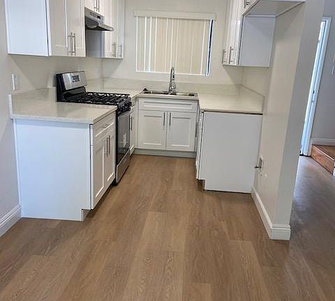 4th image of 460 Myrtle St APT 104