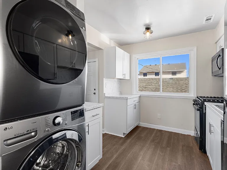 735 W Ocean View Ave #A — Photo 6