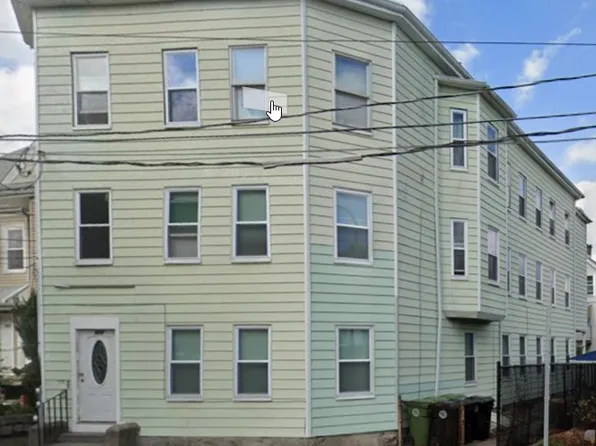 808 Mount Auburn St #1, Watertown, MA 02472