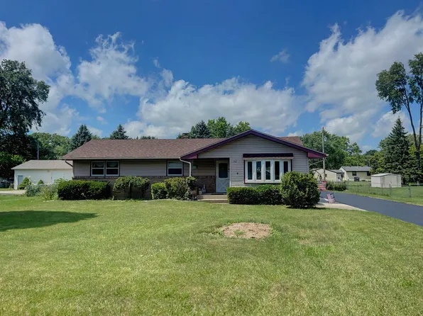 1512 Lilac Ln, Machesney Park, IL 61115