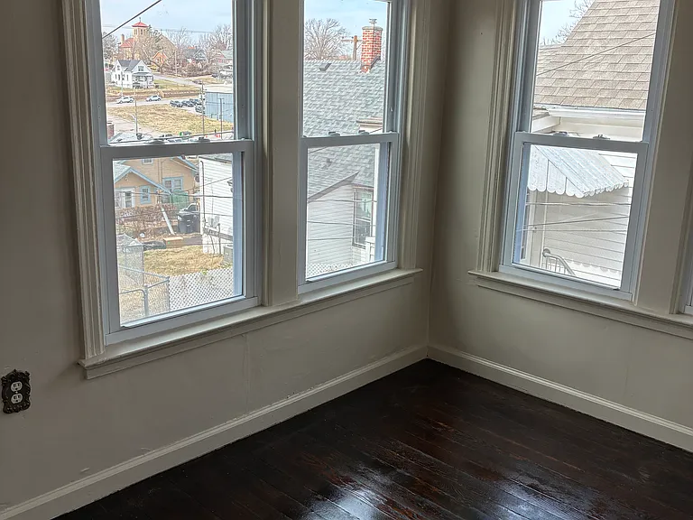 Bedroom 2nd floor