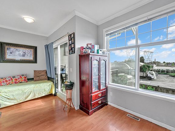 5th image of 12585 72nd Ave #48