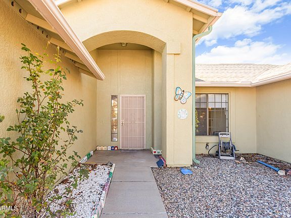 5th image of 2954 Thunderbird Drive