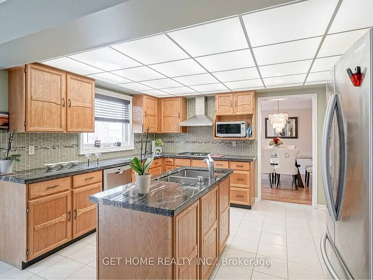 5668 Turney Dr #UPPER — Photo 10