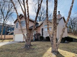 1525 Gatewood St, Leavenworth, KS 66048