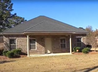 611 N Donahue Dr, Auburn, AL 36832