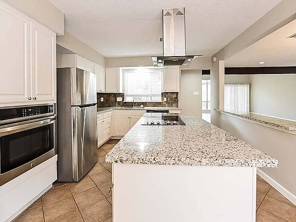 2nd image of 4608 Sylvan Glen Dr
