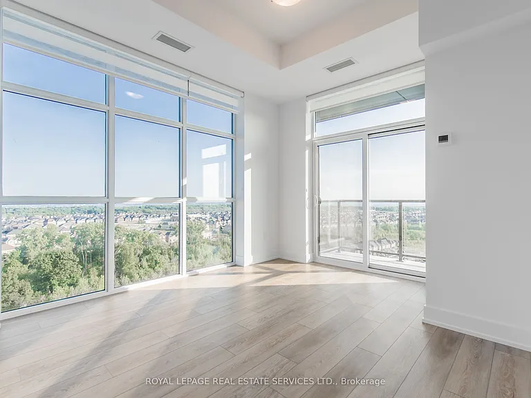470 Dundas St E #1211 — Photo 17