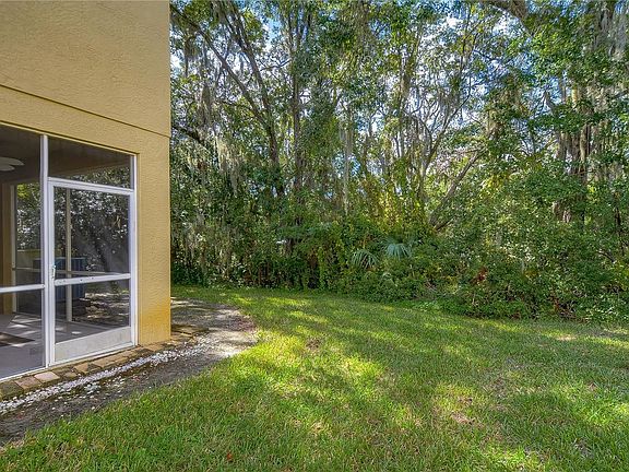 3rd image of 2416 Earlswood Ct