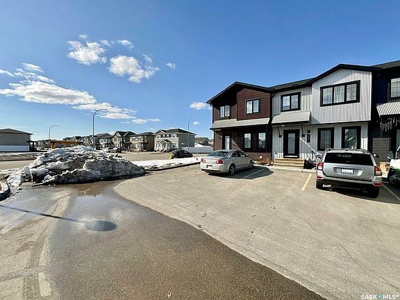 3rd image of 2715 Narcisse Dr #127