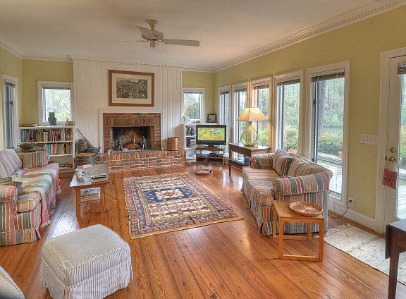 3rd image of 105 Gleneagles