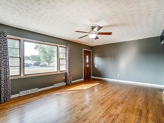 5th image of 6506 Lorraine Dr