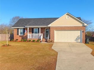 6240 Waldos Beach Rd, Fayetteville, NC 28306