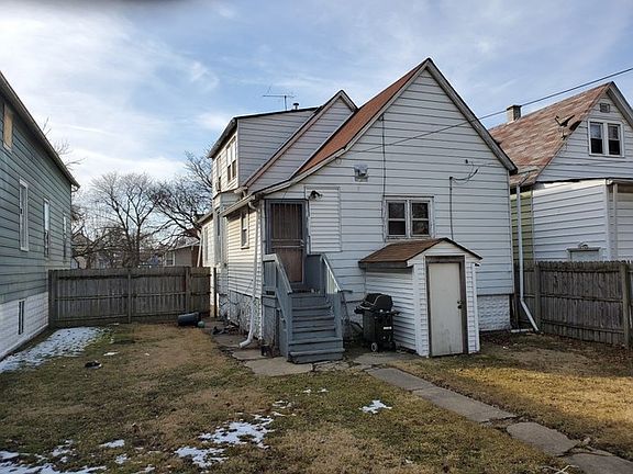 3rd image of 10639 S La Salle St