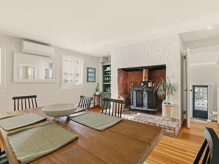 28 Kay St #3 — Photo 8