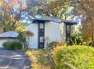 1233 Pleasant Ln, Glenview, IL 60025