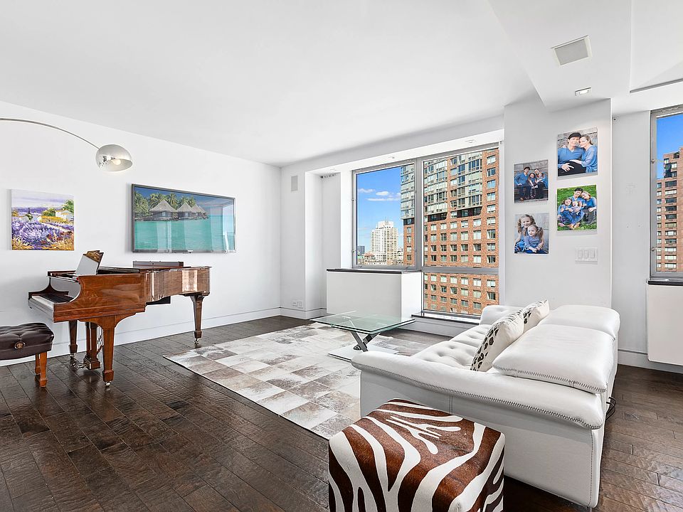 1st image of 1965 Broadway #2021D