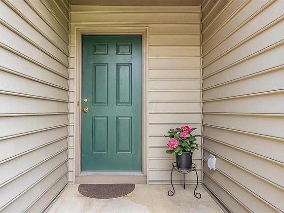 2nd image of 3433 Marl Pl