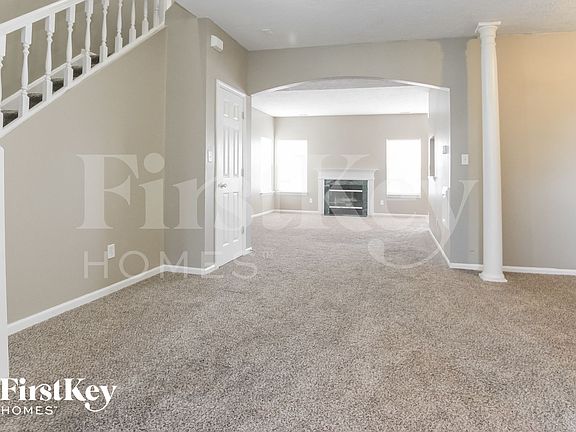 5th image of 2032 Alysheba Dr
