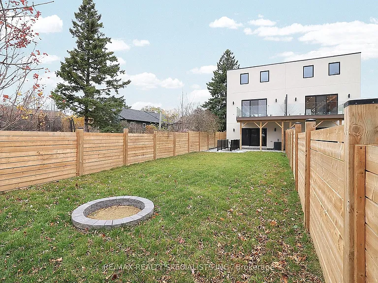1048 Roosevelt Rd #MAIN — Photo 49
