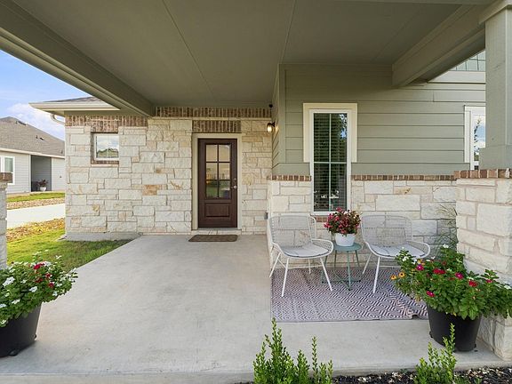 3rd image of 9207 Looksee Ln