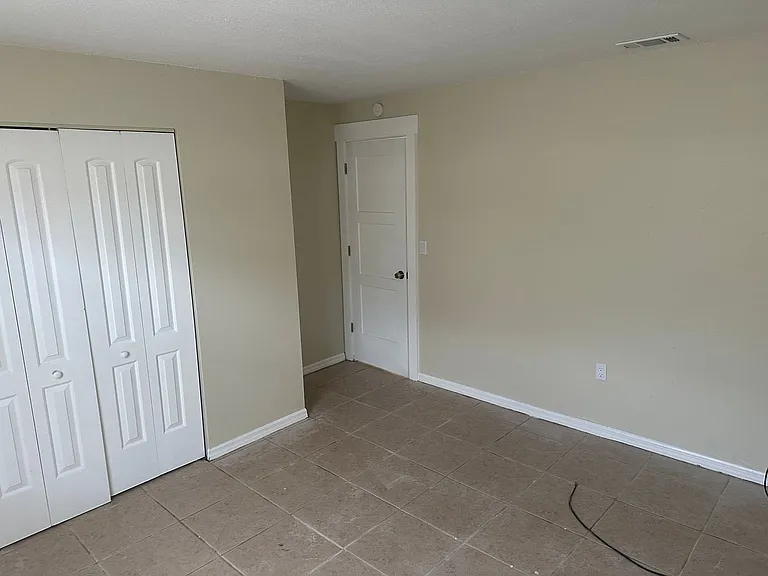 412 Country Lane Dr — Photo 18