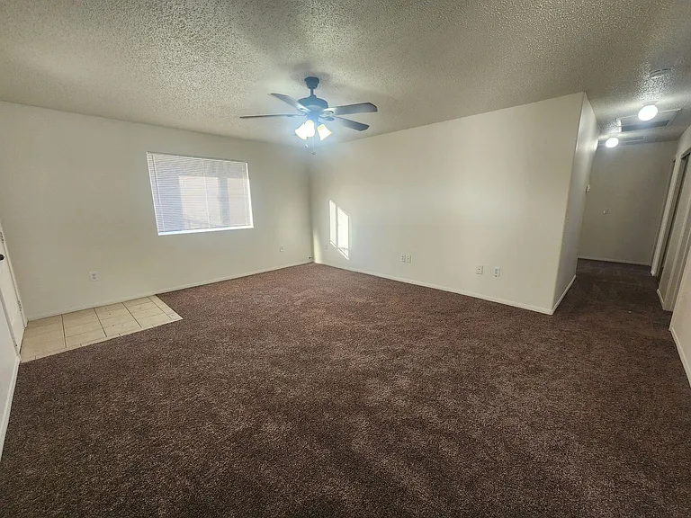 6624 Mariposa Ave — Photo 5