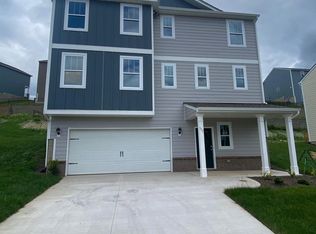 171 Marathon Ln, Candler, NC 28715