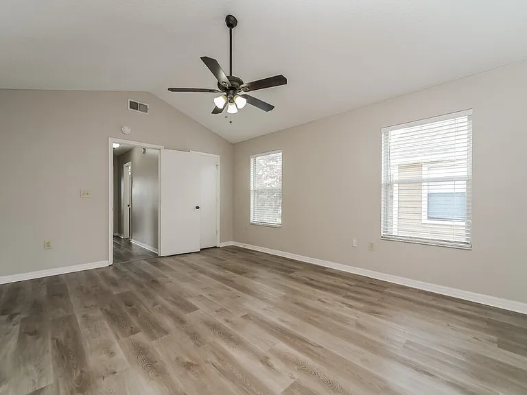 11904 Atlin Dr — Photo 11