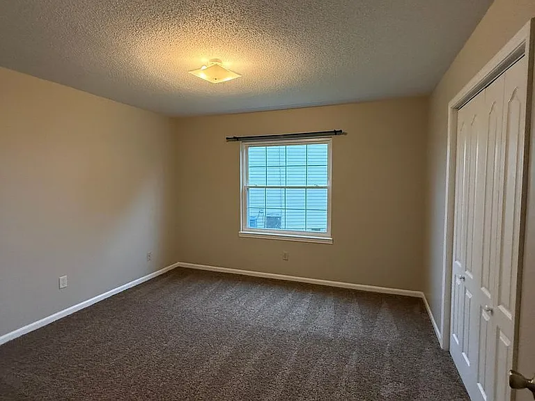 205 Glenwood Ln #1 — Photo 11
