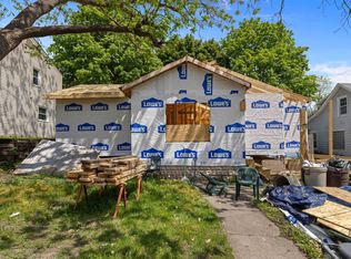743 Davis St, Rockford, IL 61107