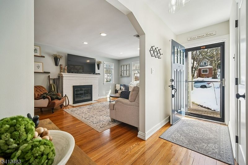 1st image of 35 Lenox Ter