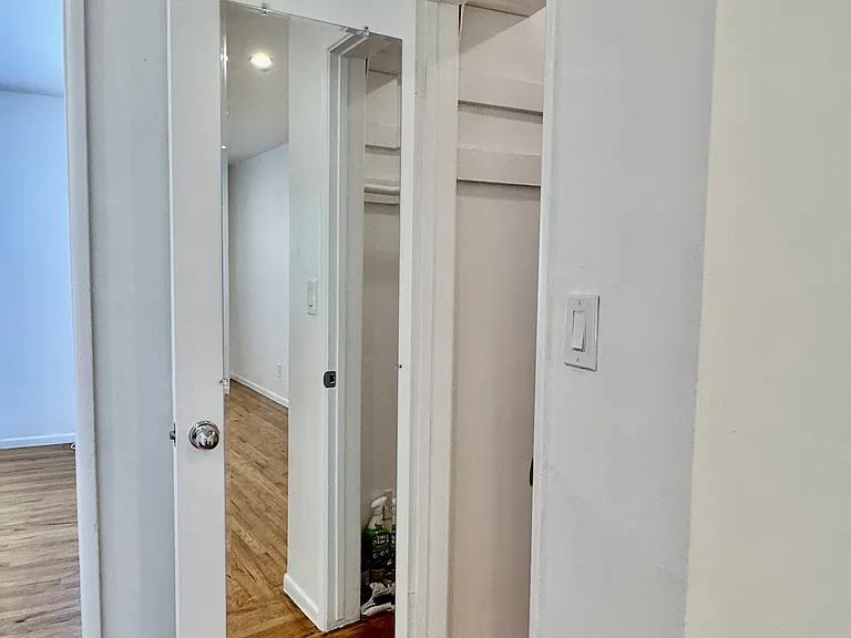 The Radford — Photo 9