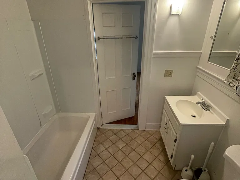 231 Rutgers St #2 — Photo 10