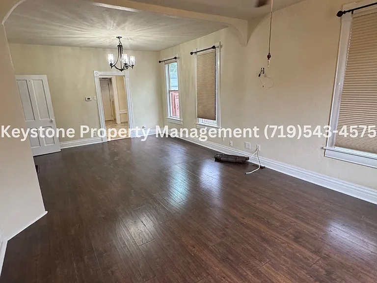 1410 Carteret Ave — Photo 4