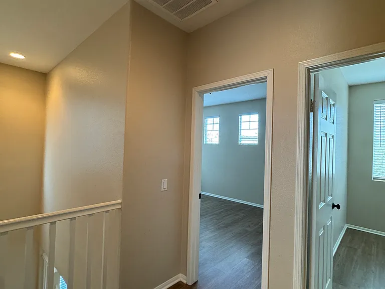 28512 Plymouth Way — Photo 46