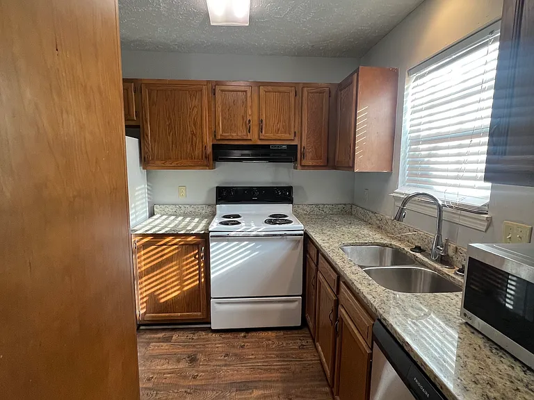 6259 Woodrun Pl #6259 — Photo 3