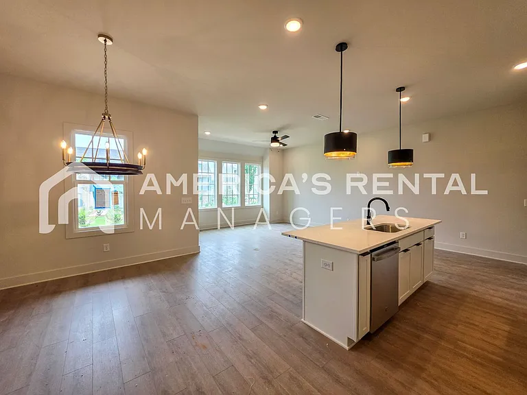 4422 Foxcote Ln — Photo 15