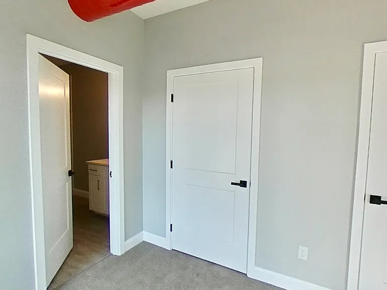 15 Oak St #202 — Photo 5
