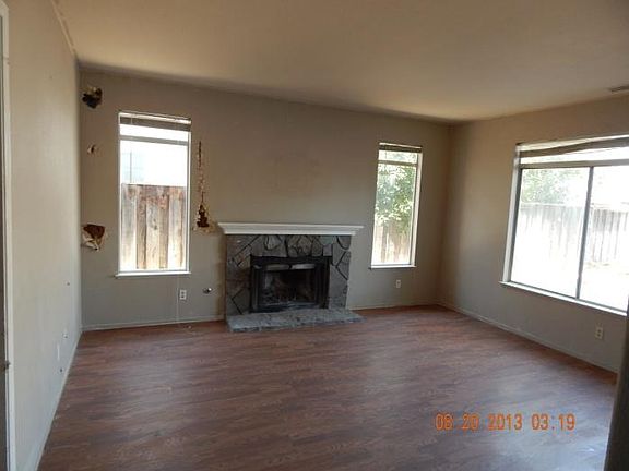 2nd image of 3713 Steve Lillie Cir