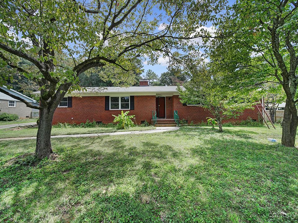 1st image of 6720 Linda Lake Dr