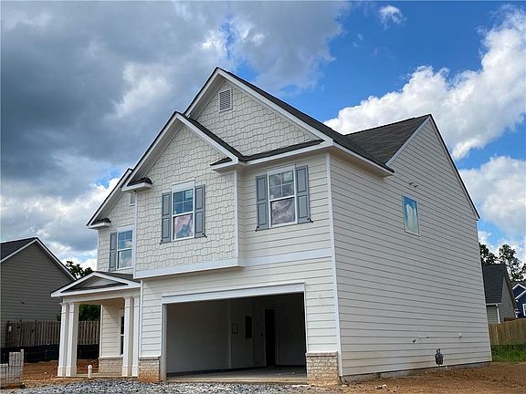 2nd image of 15 Madison Ln