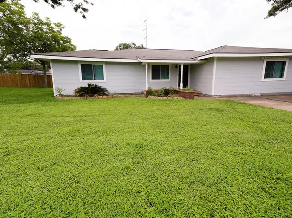 (undisclosed Address), Schulenburg, TX 78956