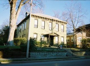 218 S Charles St, Belleville, IL 62220
