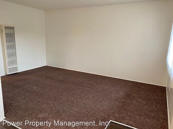 4th image of 115 E Beach Ave #7