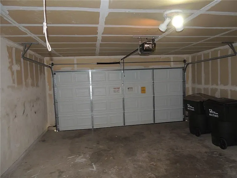 315 Feathergrass Dr — Photo 3