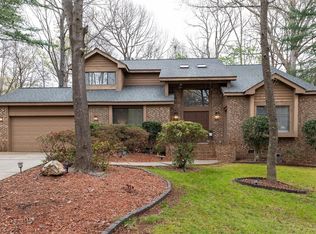 9562 Hunting Ct, Matthews, NC 28105