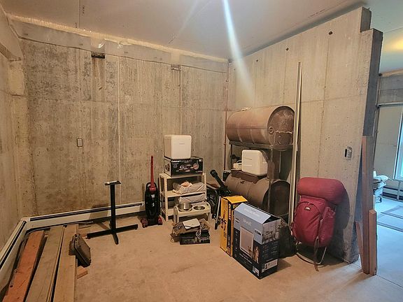 3rd image of 7425 Inwood Rd