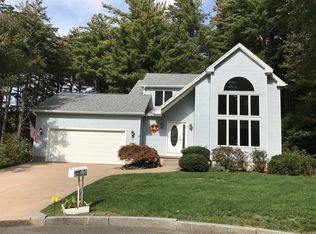 64 Cara Ln, Springfield, MA 01118